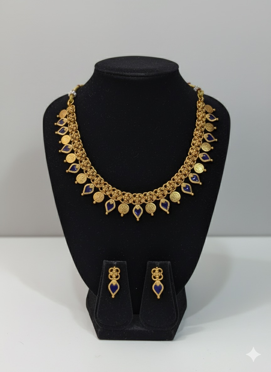 The "Palakka Crimson" Antique Gold-Tone Choker Necklace