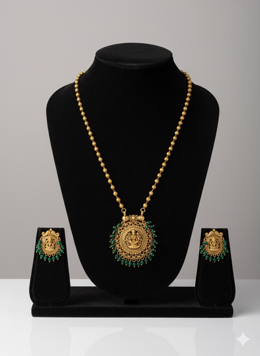Green Beaded/Emerald Pendant Set